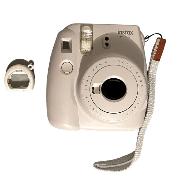 Fujifilm Instax Mini 9 Instant Camera Smokey White + Bundle - Picture 7 of 10